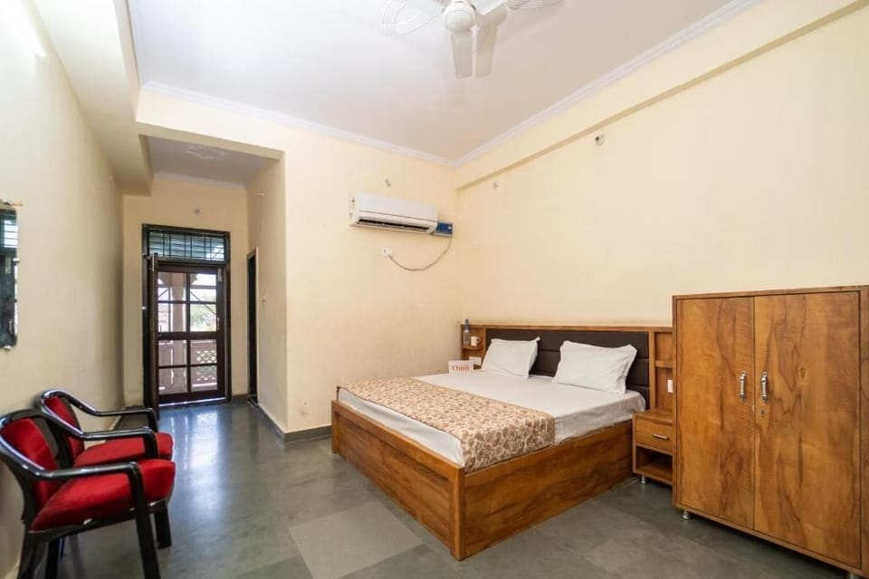 Deluxe Double Room | Free WiFi