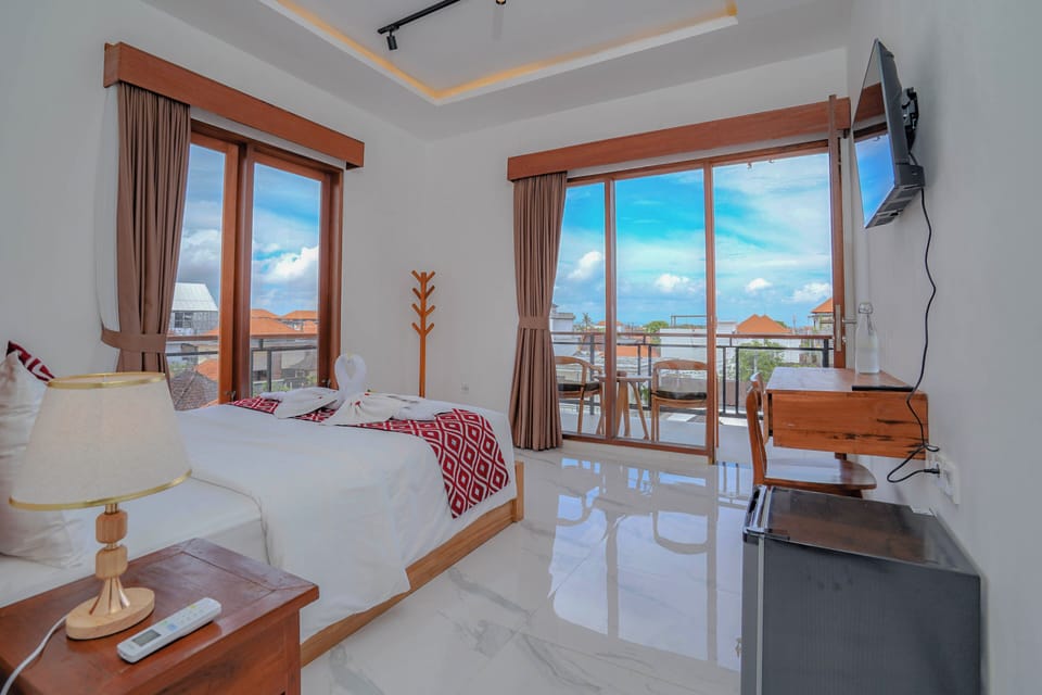 Standard Double Room | In-room safe, desk, laptop workspace, free WiFi