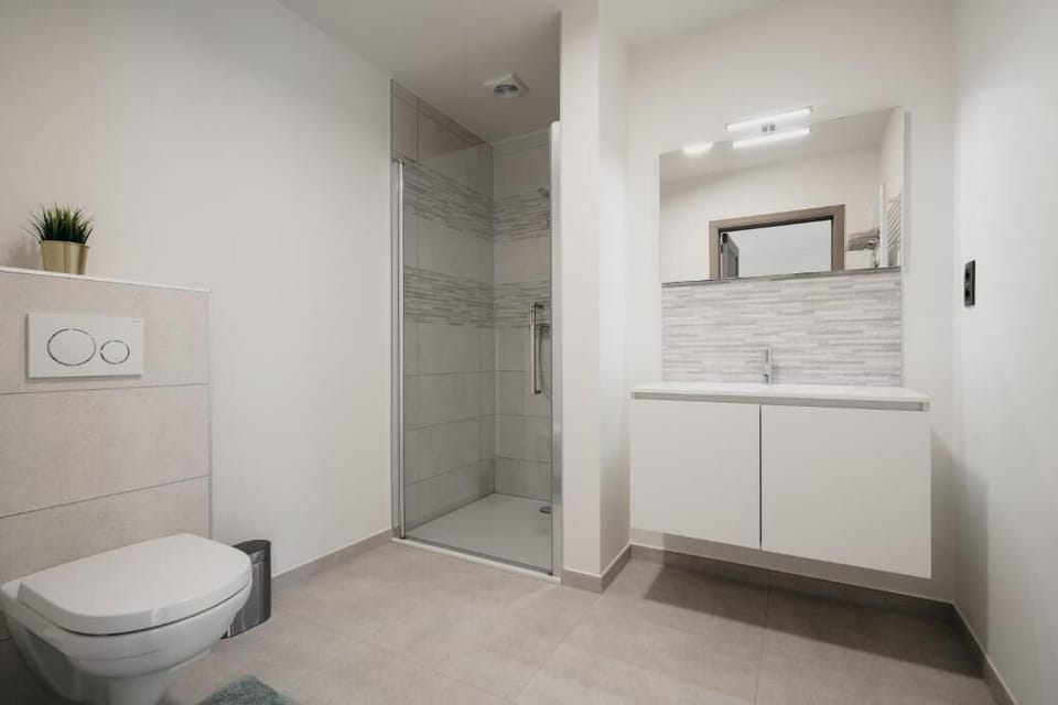 Superior Double Room, Garden View | Bathroom