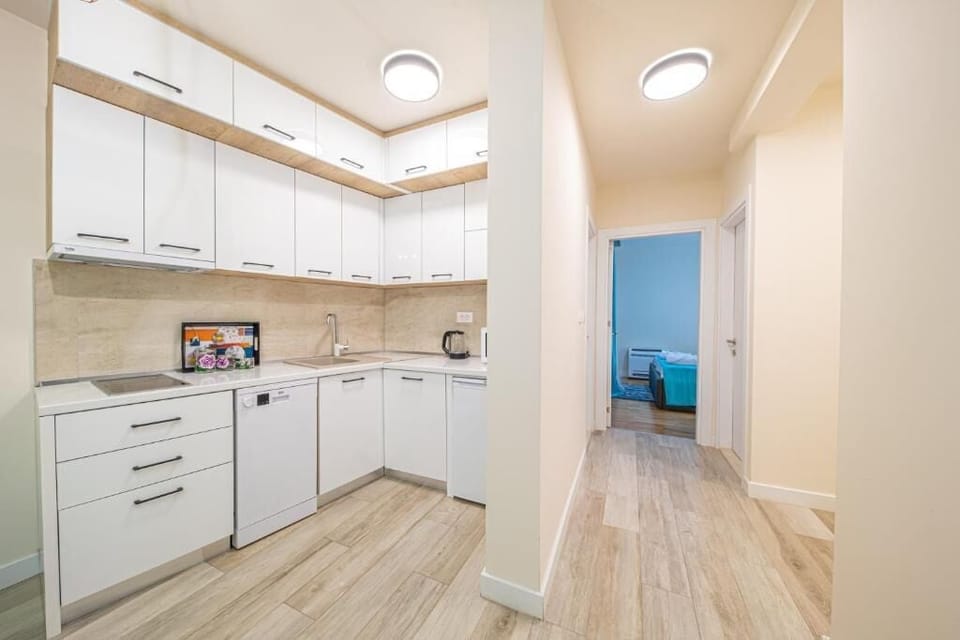 Comfort Apartment, Sea View | Private kitchen