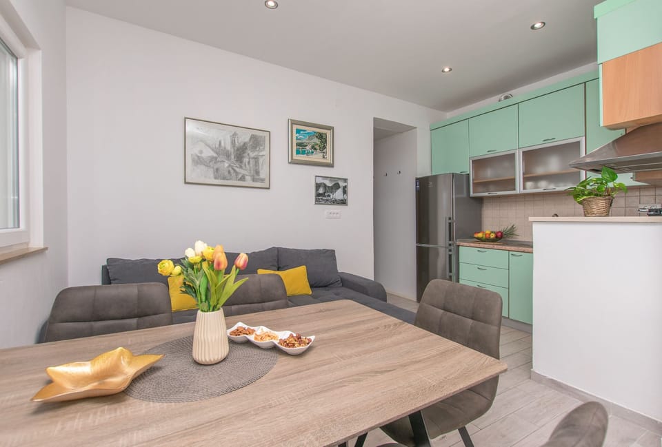 Apartment (A1) | Living room