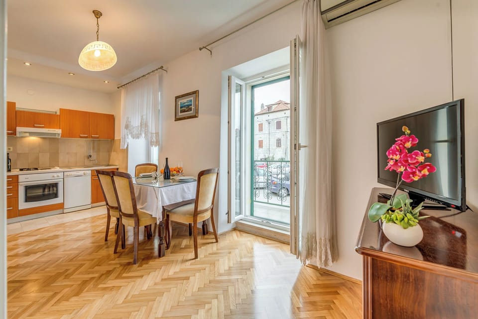 Apartment (A1) | Interior