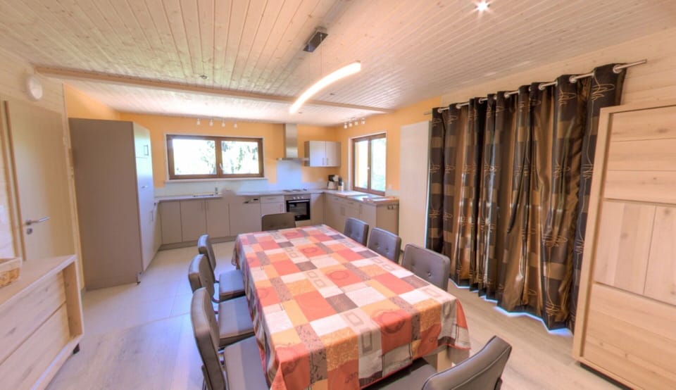 House | Dining