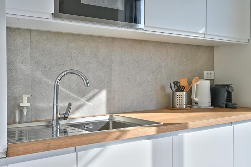 Apartment (A1) | Private kitchen | Espresso maker, coffee/tea maker, fridge, microwave