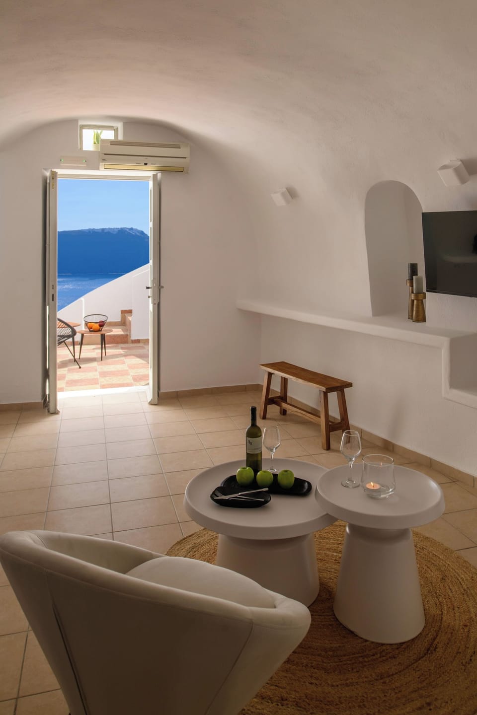 Honeymoon Double Room, Sea View | Living area