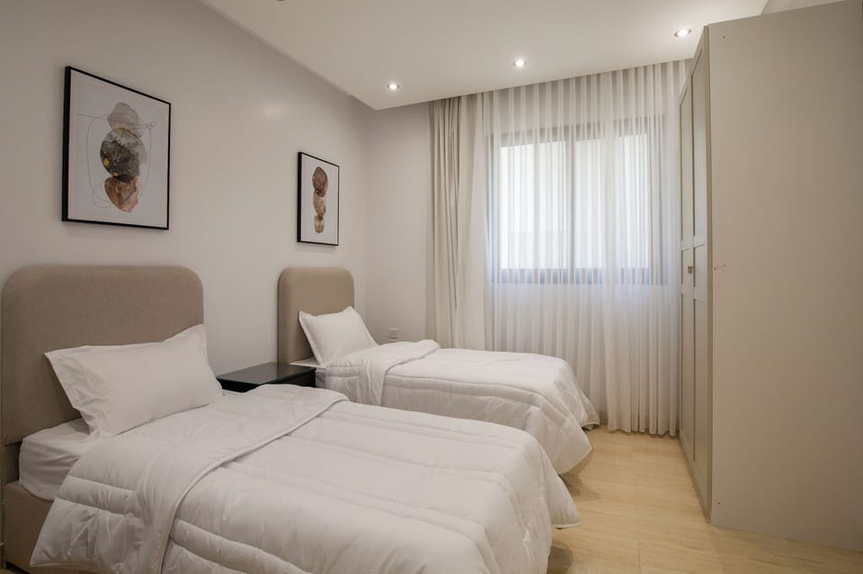 Apartment | In-room safe, iron/ironing board, free WiFi