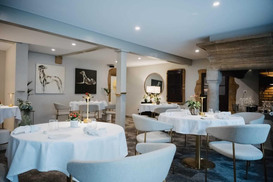 Deluxe Double Room | Banquet hall