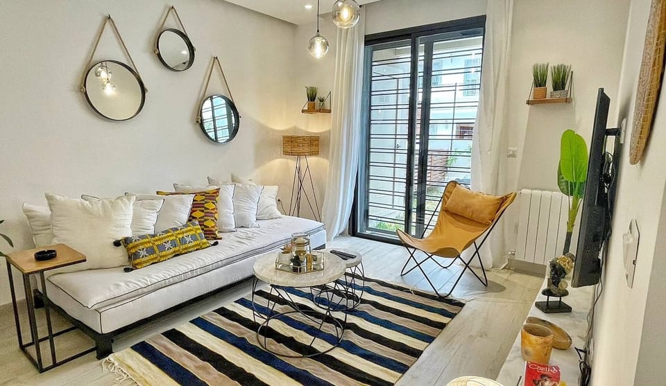 Apartment, 2 Bedrooms, Smoking | Living area