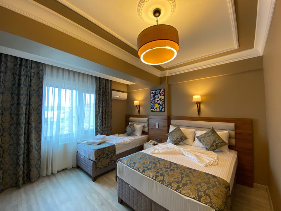 Standard Room | WiFi (free), bed sheets