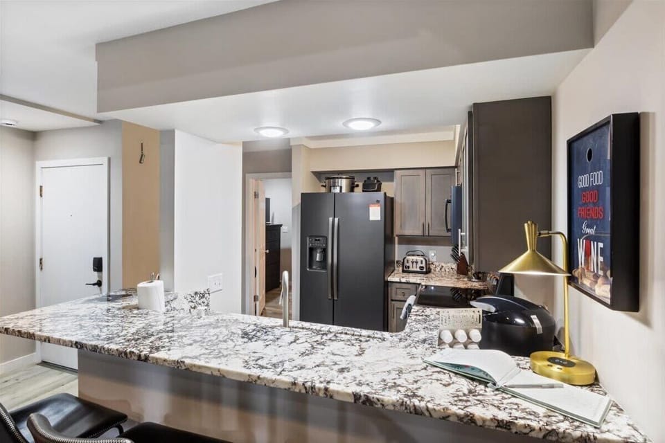 Condo, Multiple Beds, Pool Access (5940 Baydy Peak #936) | Private kitchen