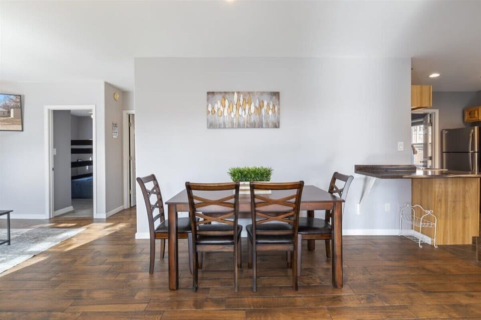 House, Multiple Beds, Hot Tub (73 Truetken) | 3 bedrooms, individually decorated, individually furnished, bed sheets