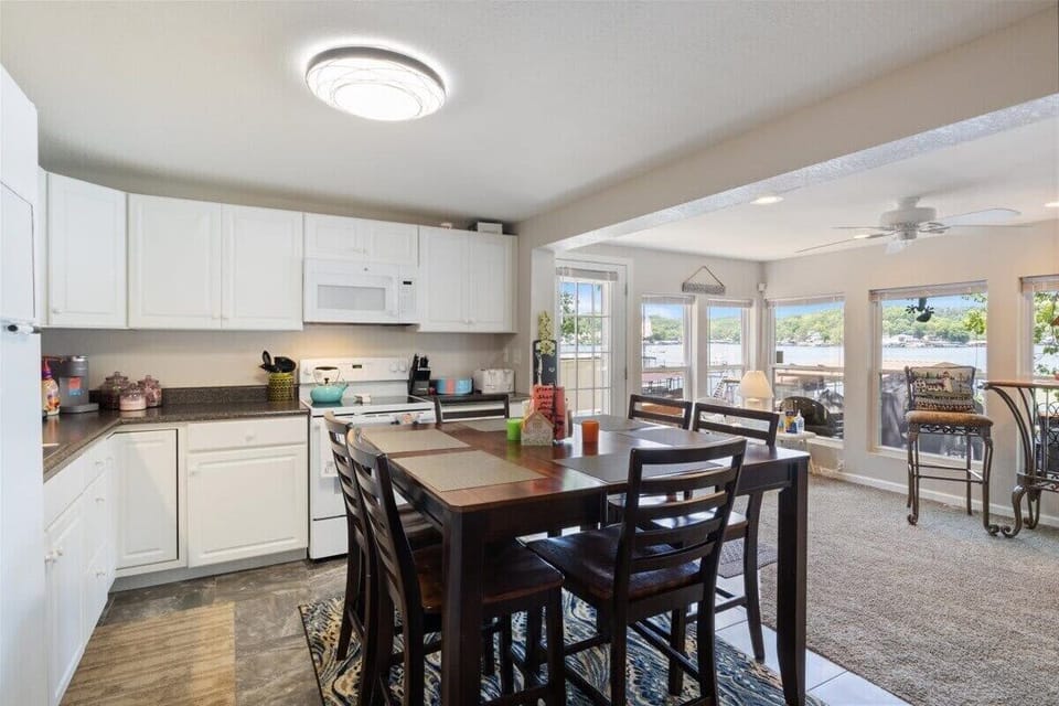 House, Multiple Beds, Patio (30807 Rustic Rd) | 3 bedrooms, individually decorated, individually furnished, bed sheets