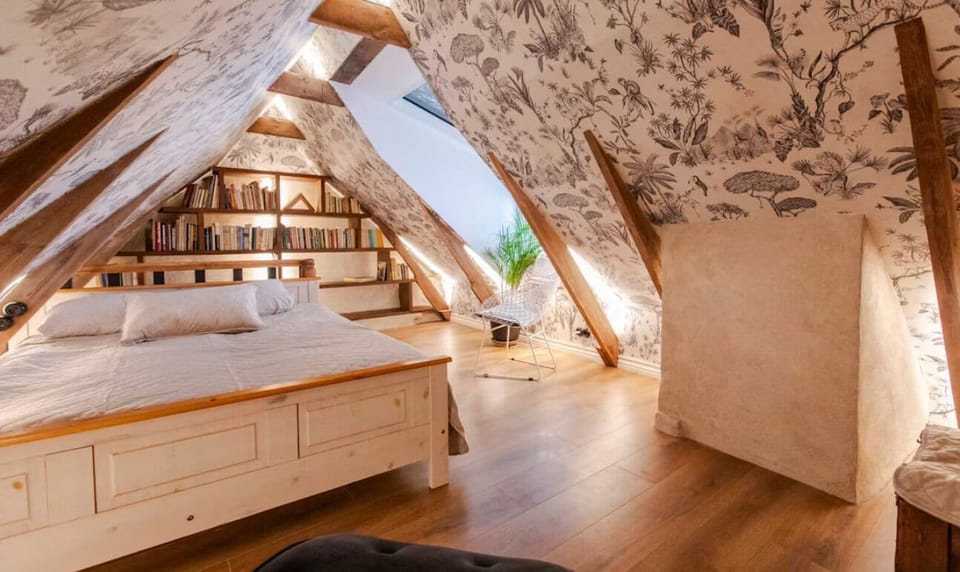 Twin Room | Down comforters, iron/ironing board, WiFi (free), bed sheets