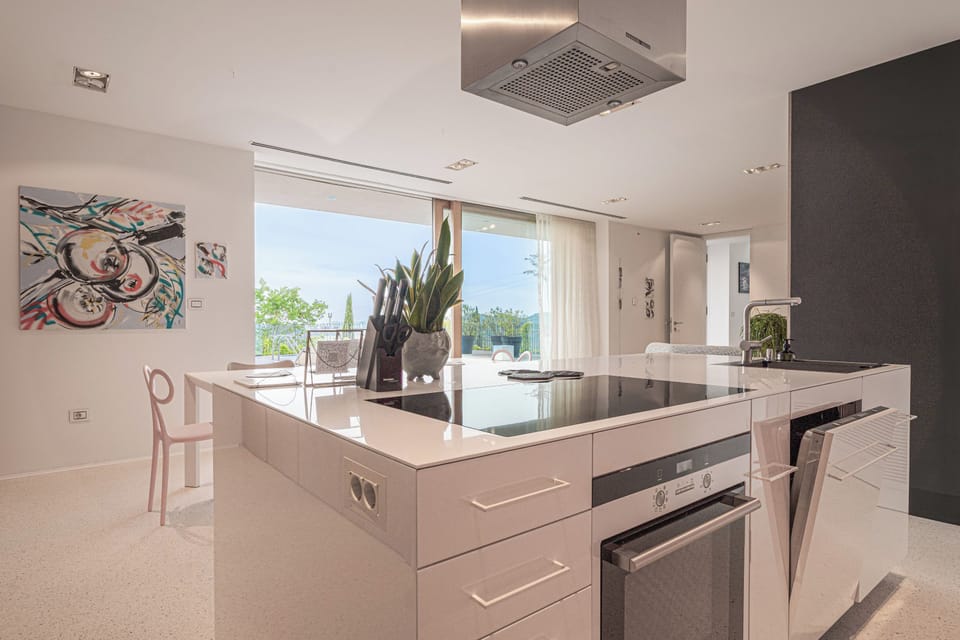 Family Villa, Multiple Bedrooms, Mountainside (Alma Vista Luxury Villa) | Private kitchen | Fridge, microwave, oven, stovetop