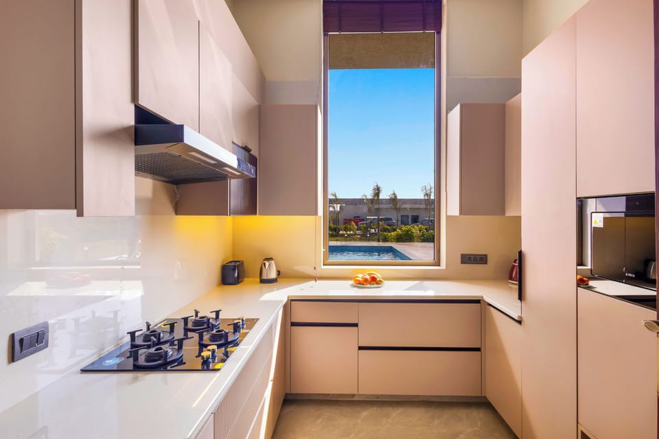 Deluxe Villa, Garden View | Private kitchen