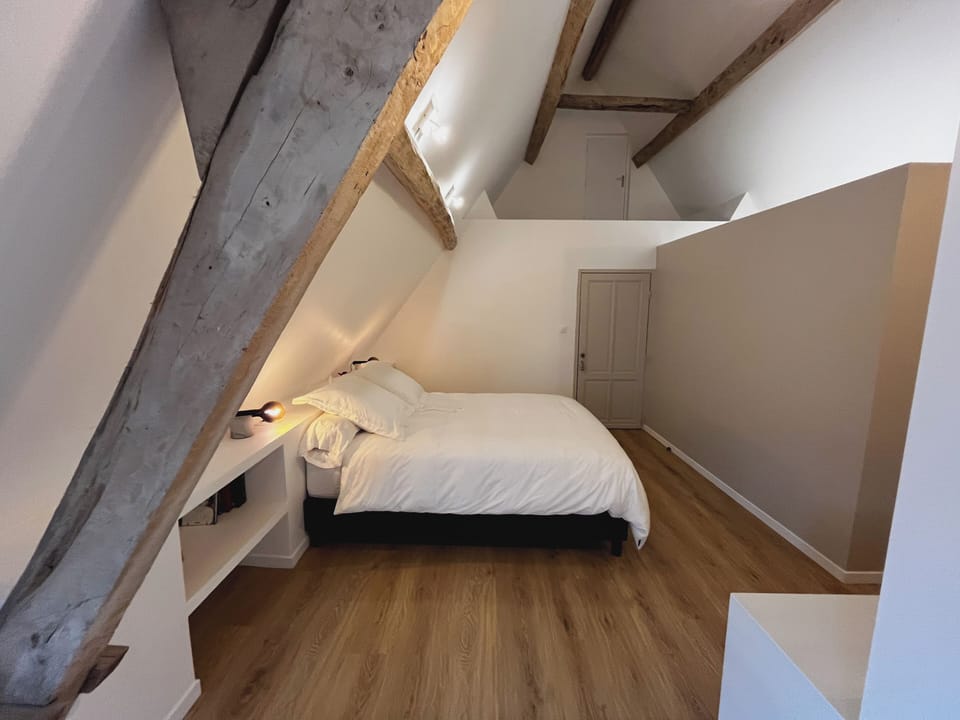 Deluxe Suite, Non Smoking, Garden View | In-room safe, free WiFi