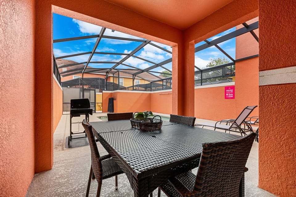 House (4 Bedrooms) | Property amenity