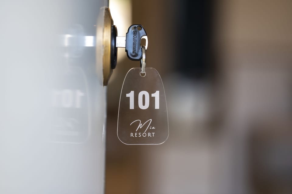 Comfort Triple Room | In-room safe, desk, cribs/infant beds, free WiFi