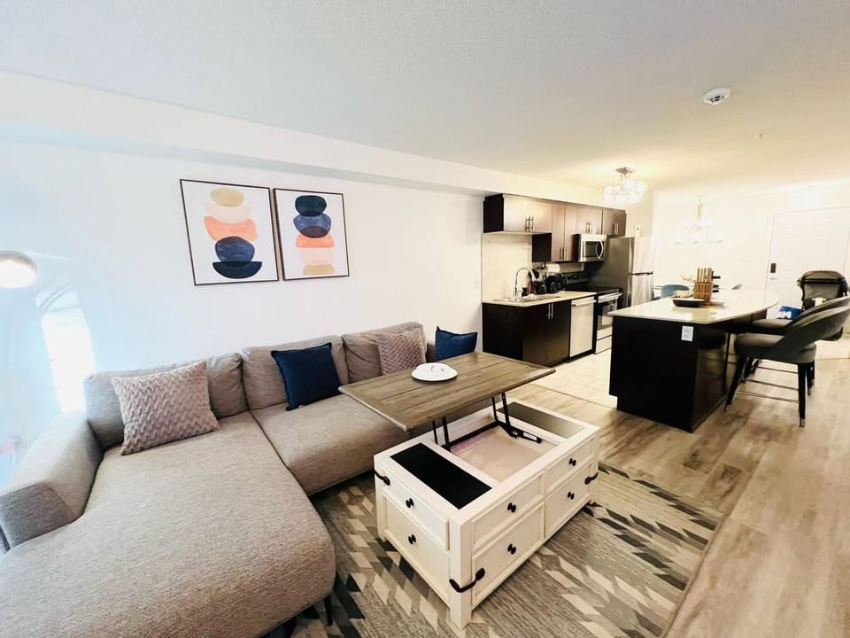 Apartment, 2 Bedrooms, Accessible, Fireplace | Living room