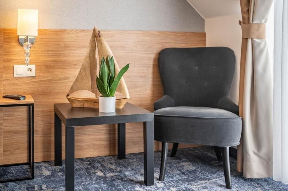 Double Room, Balcony | Interior