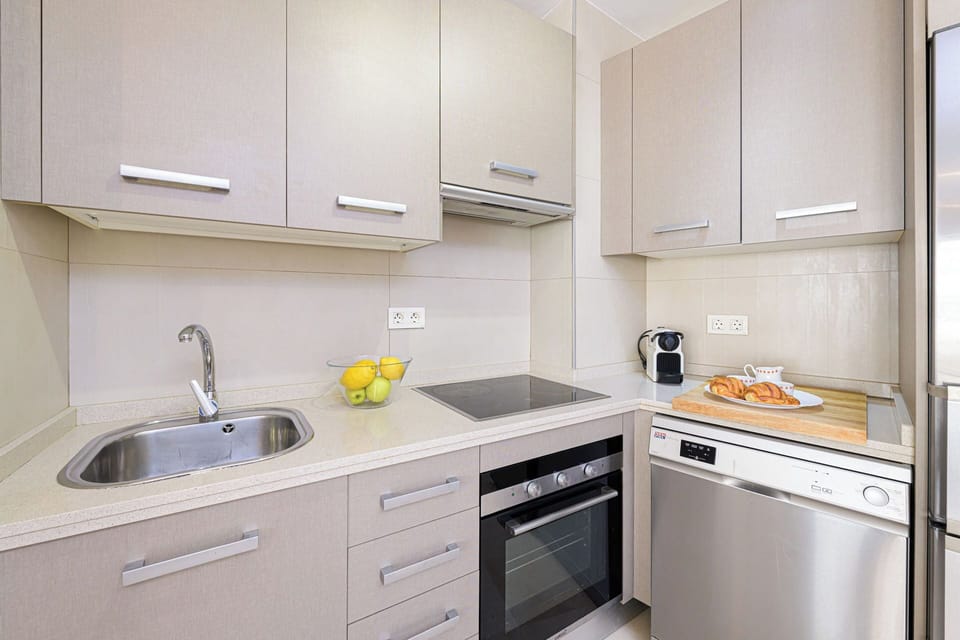 Comfort Apartment, 1 Bedroom, Beachside | Private kitchen