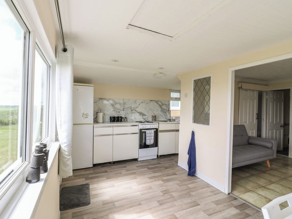 Cottage | Private kitchen | Cookware/dishes/utensils