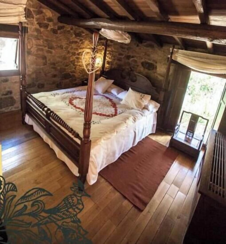 Executive Suite | In-room safe, blackout drapes, free WiFi