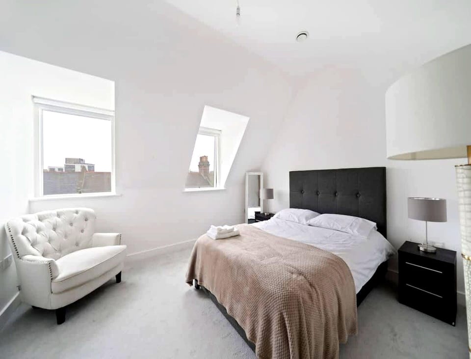 Apartment | 4 bedrooms, laptop workspace, iron/ironing board, bed sheets