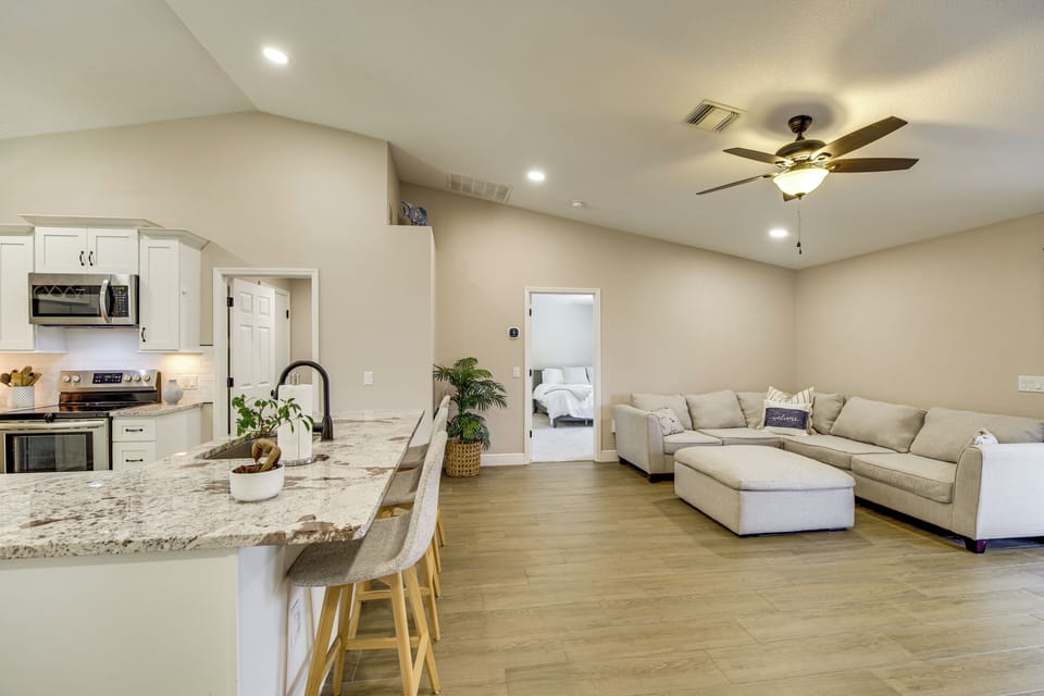House (3 Bedrooms) | Interior