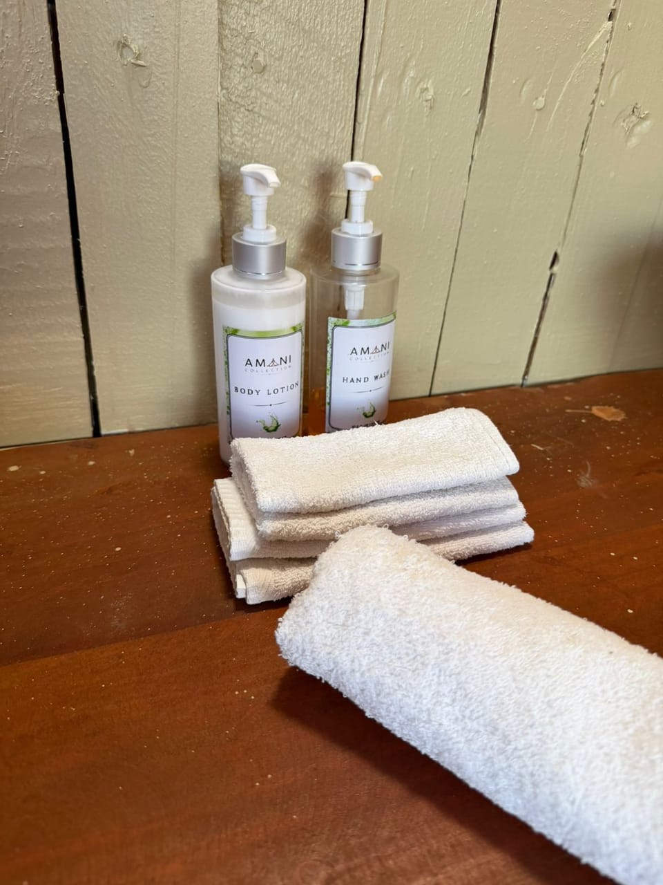 Classic Room, Balcony, Valley View | Bathroom amenities | Separate tub and shower, towels, soap, shampoo