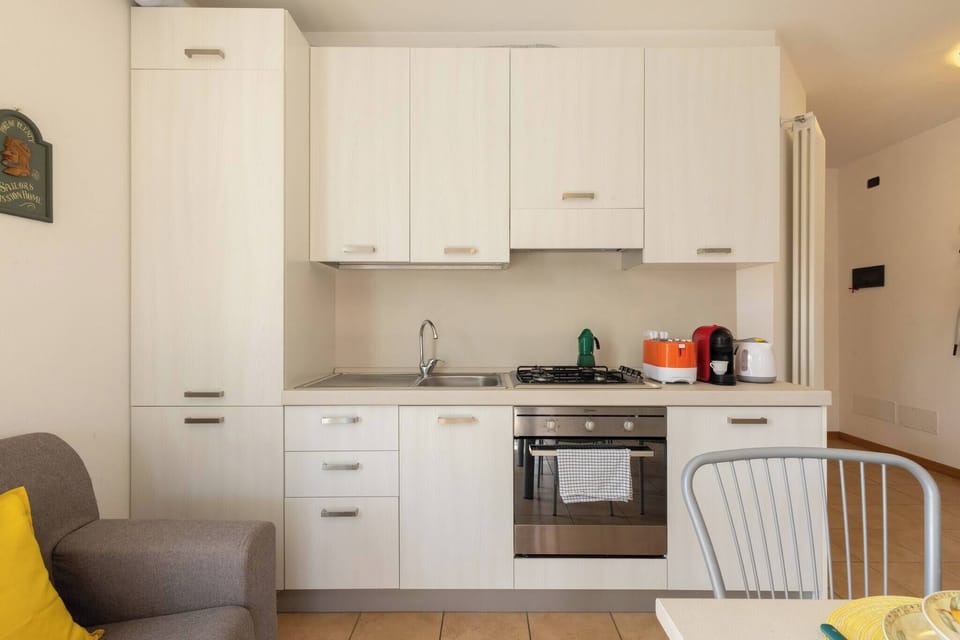 Apartment, 2 Bedrooms, Balcony, Garden View | Interior
