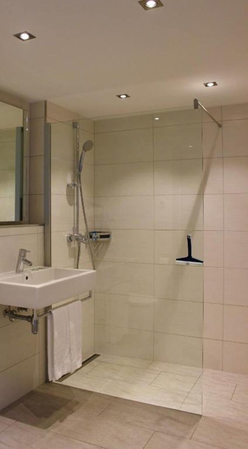 Shower, towels, soap, toilet paper