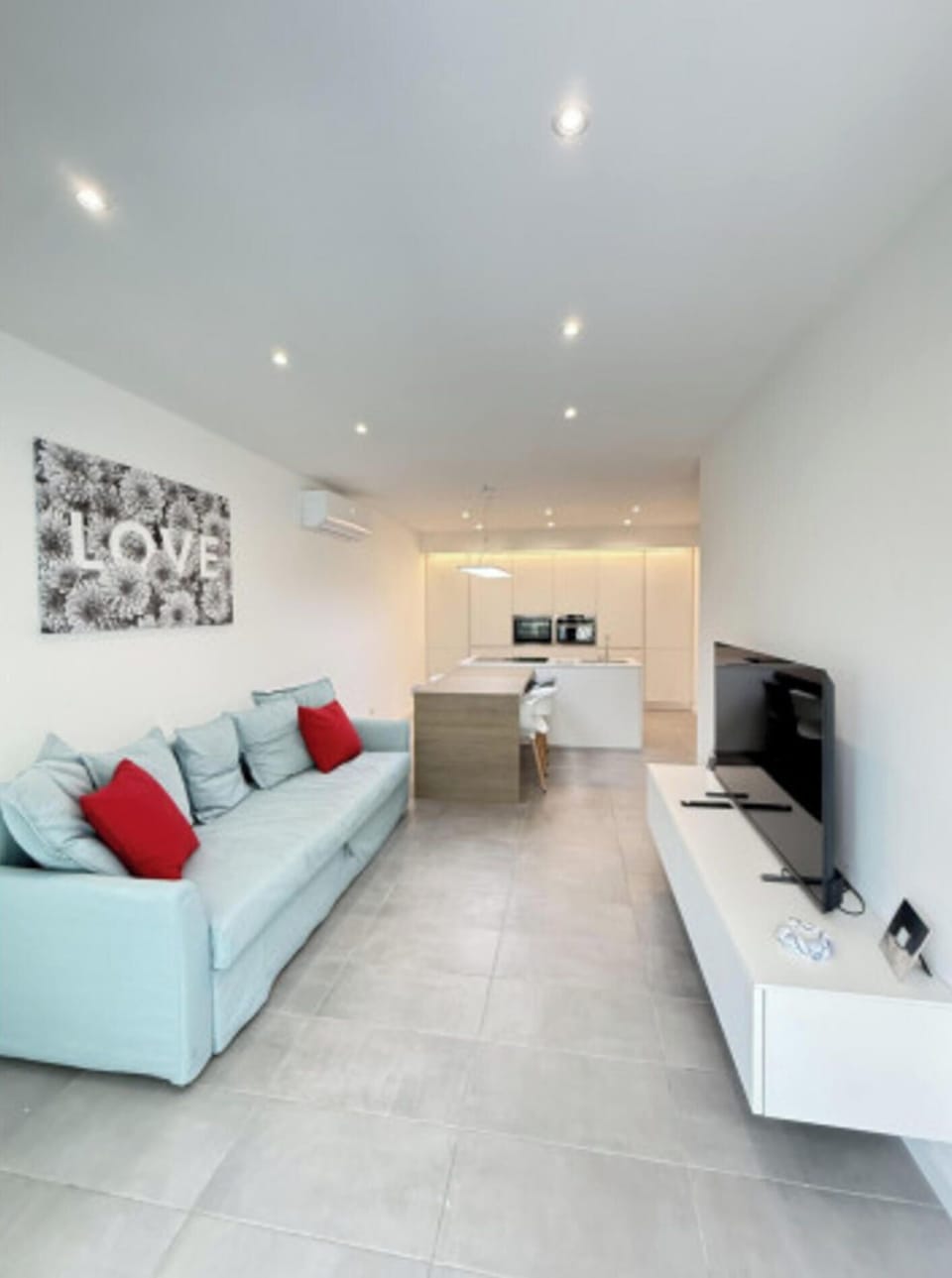 Apartment, 2 Bedrooms, Terrace | Living room