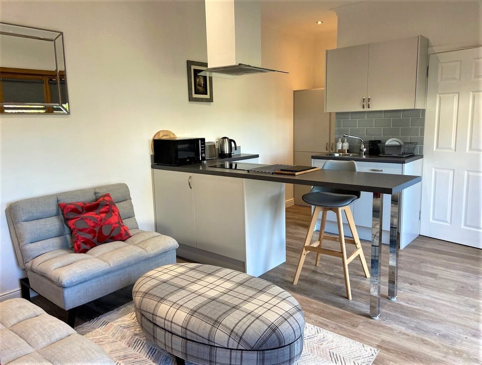 Chalet, 1 Bedroom | Living area