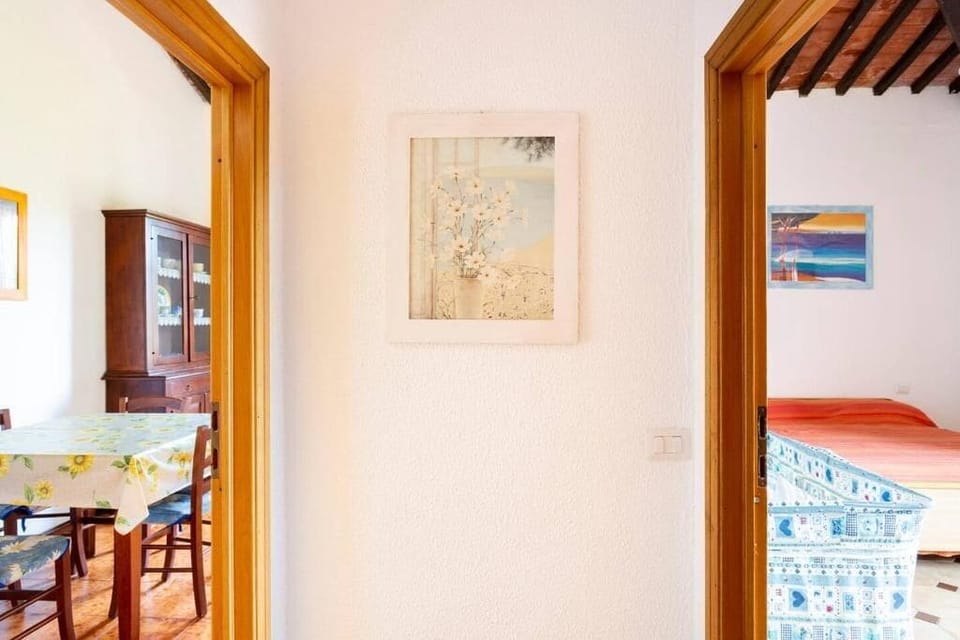 Standard Apartment | Dining