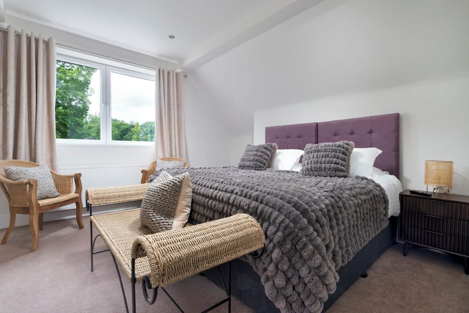 8 bedrooms, WiFi (free), individually decorated, individually furnished