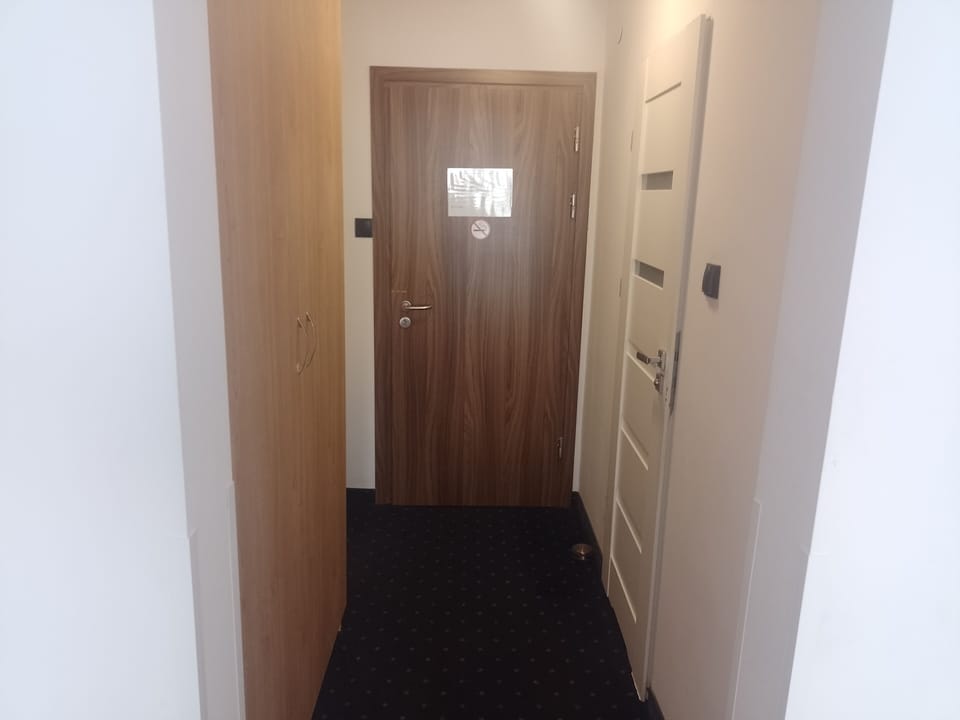 Superior Double Room Single Use | Interior
