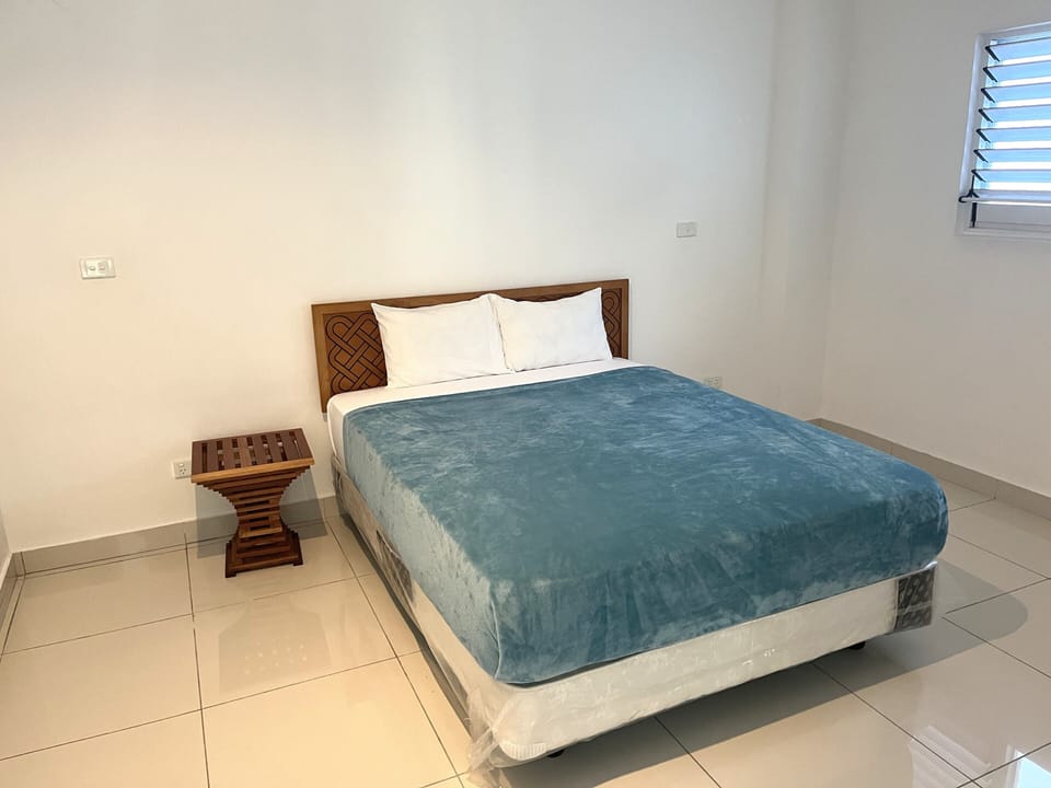 Blackout drapes, soundproofing, iron/ironing board, free WiFi