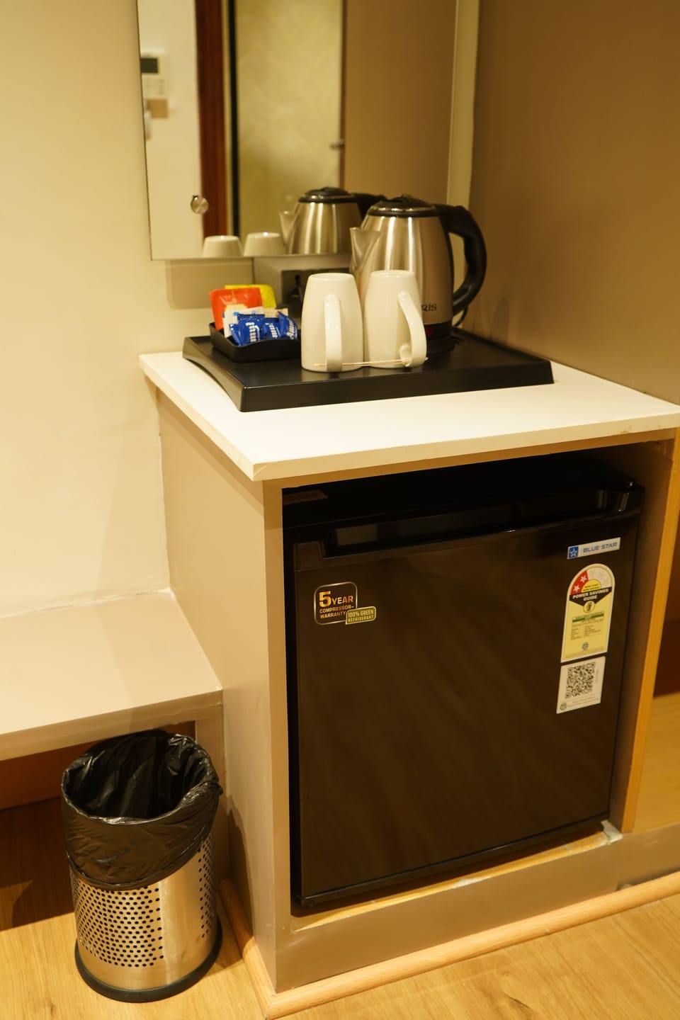 Deluxe Double Room, City View | Interior