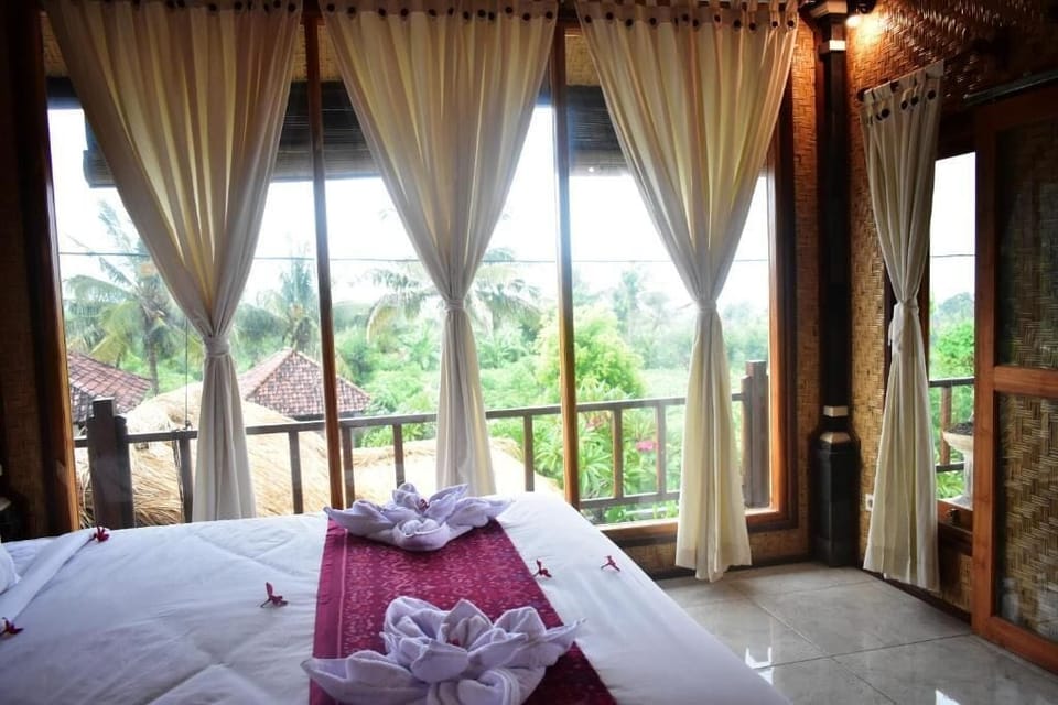 Deluxe Double Room, Balcony, Garden View | Desk, free WiFi