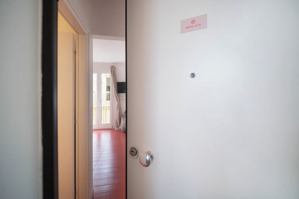 Standard Double or Twin Room, City View | Interior