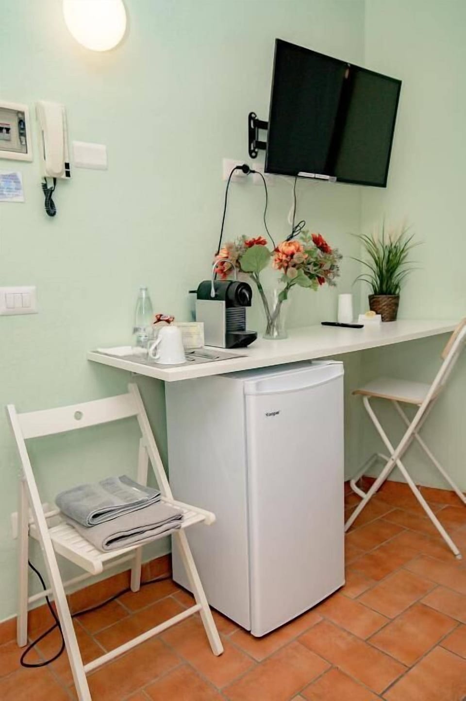 Single Room | Interior