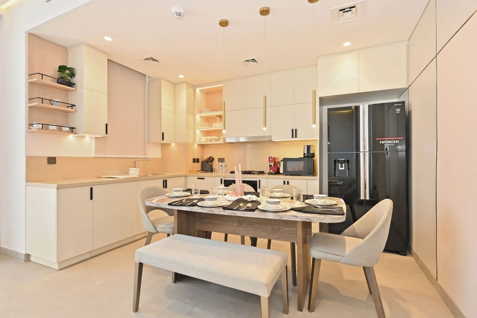 House, Balcony | Dining