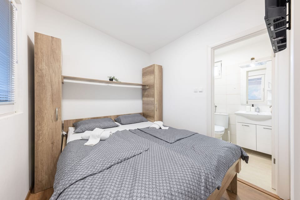 House, Smoking | 2 bedrooms