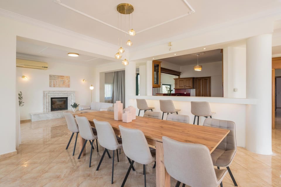 Superior Villa, Sea View | Dining