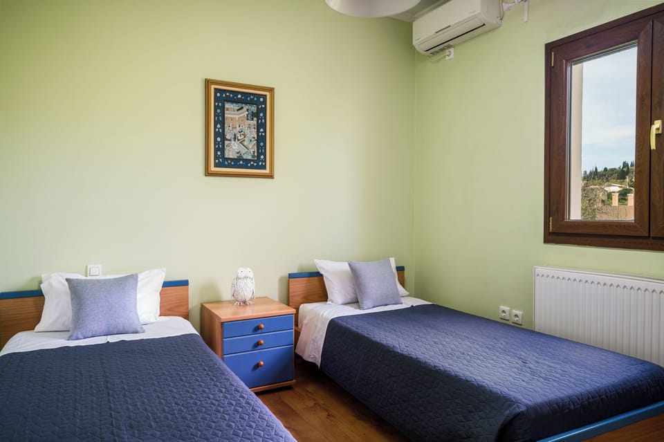 Villa, Garden View | Iron/ironing board, WiFi (free)