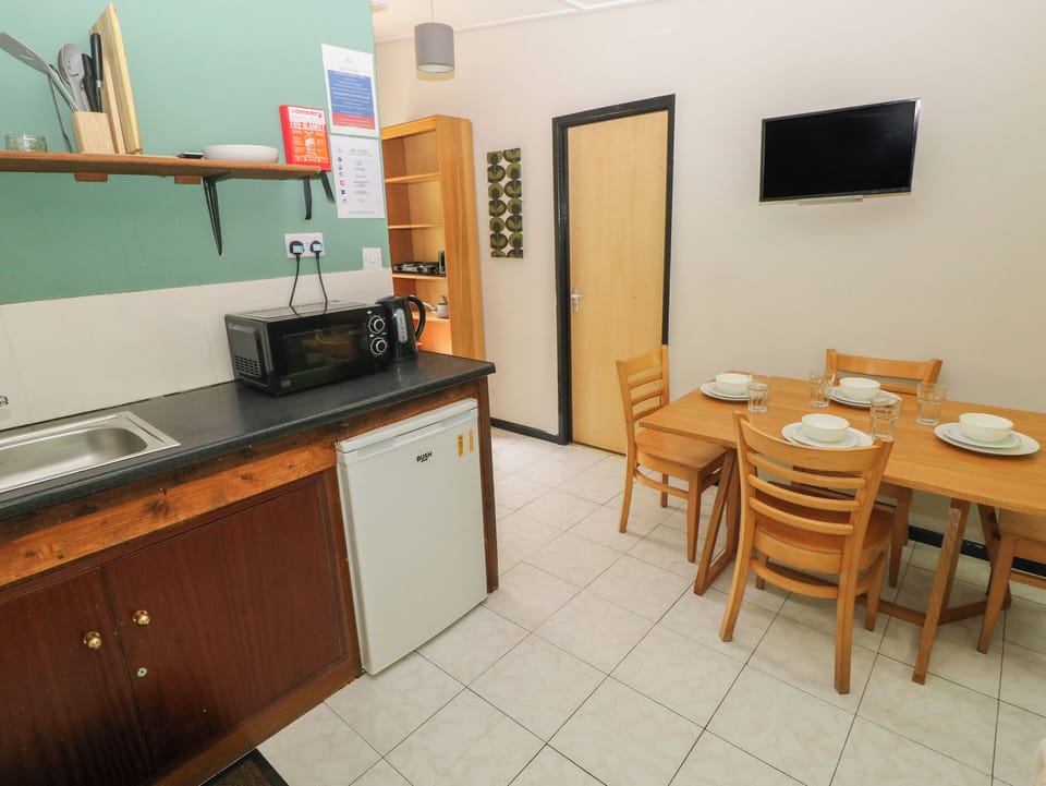 Cottage | Dining
