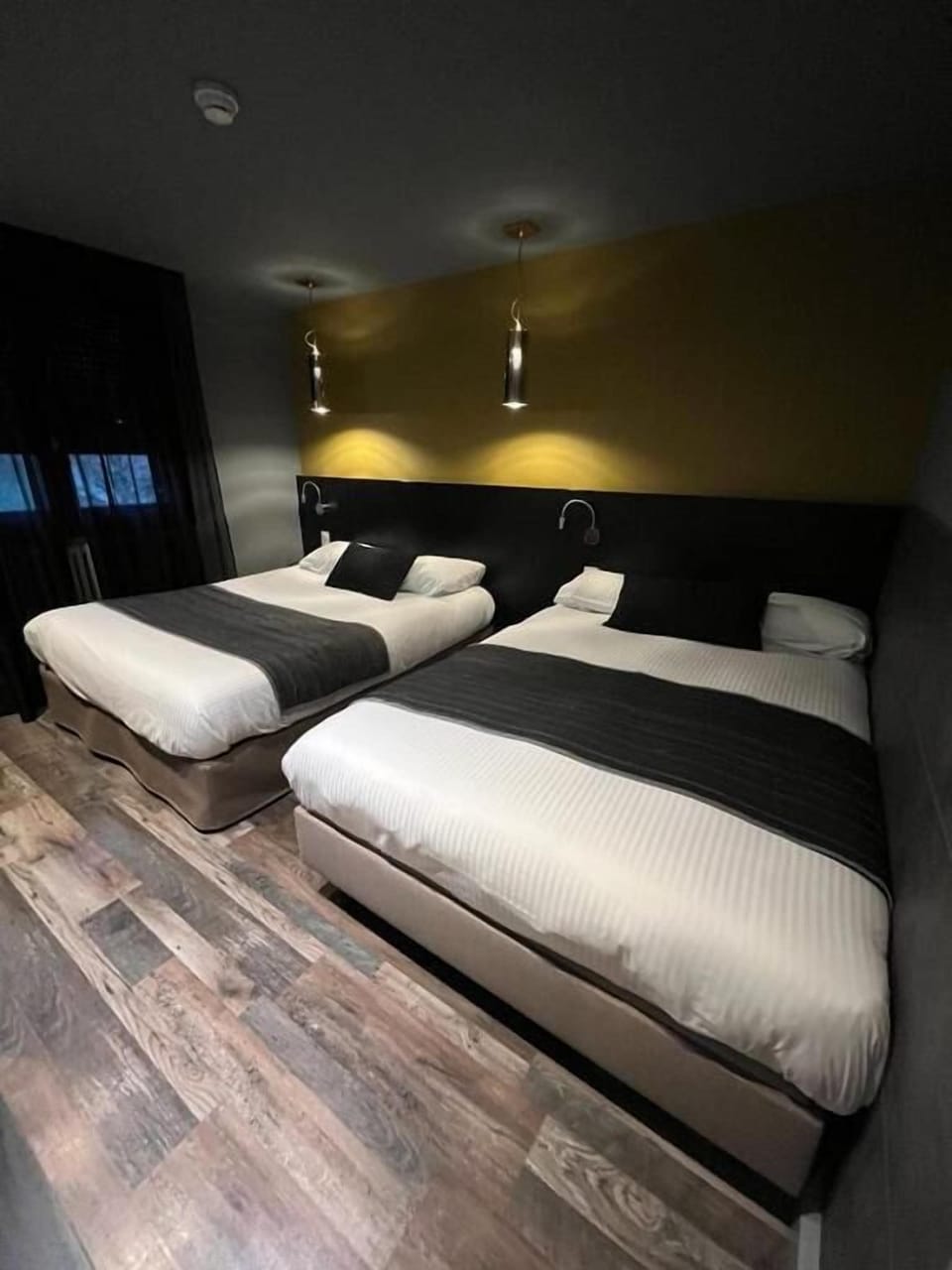 Family Room | Free WiFi