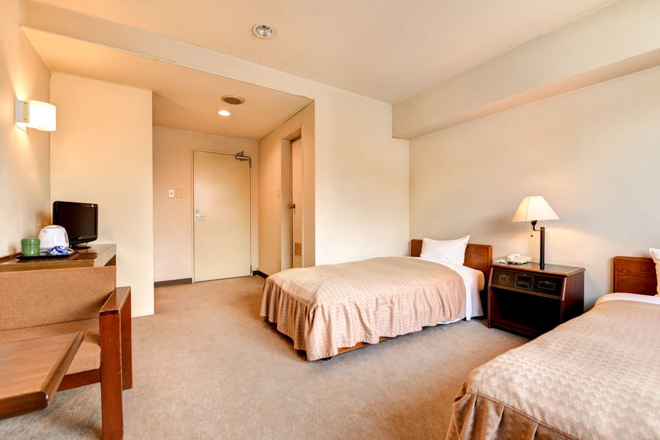 Standard Triple Room, Mountain View (Pets are NOT allowed), Non Smoking | Desk