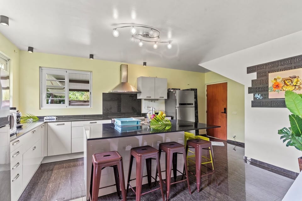 House, Private Pool | Private kitchen | Toaster